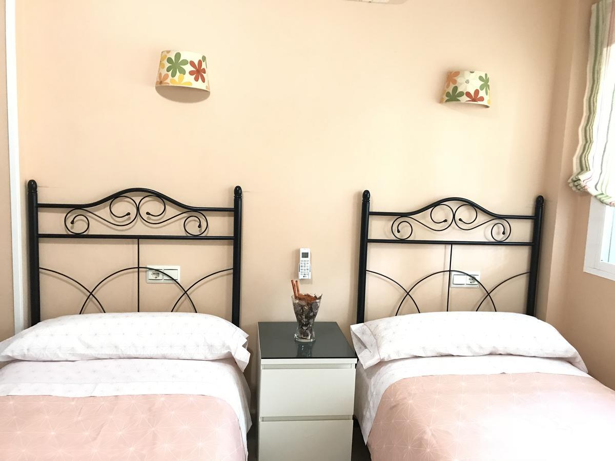 Apartamento Holidays On The Beach Torremolinos Buitenkant foto